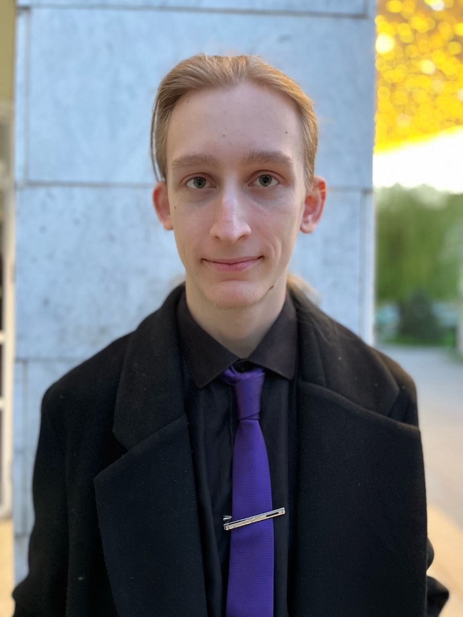 Юрий Романович